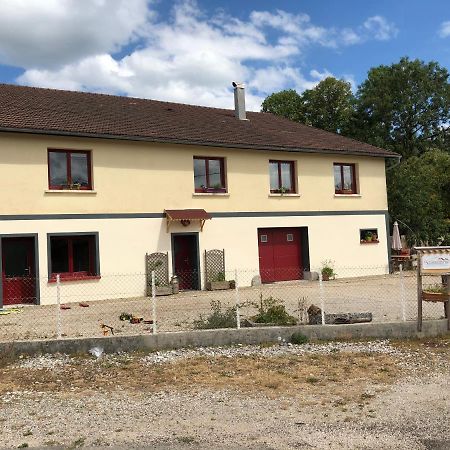 Les 3Crokignols, Maison D'Hote Familiale. Saffloz Esterno foto